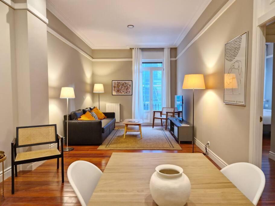 Appartement Gran Via & Parking Gratis By Aloha
